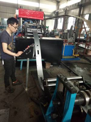 空调底座液压成型机械 空调底座剪切机