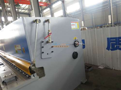 腾中机械 专业液压剪板机厂家的卓越制造之路